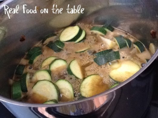 zucchini soup simmer
